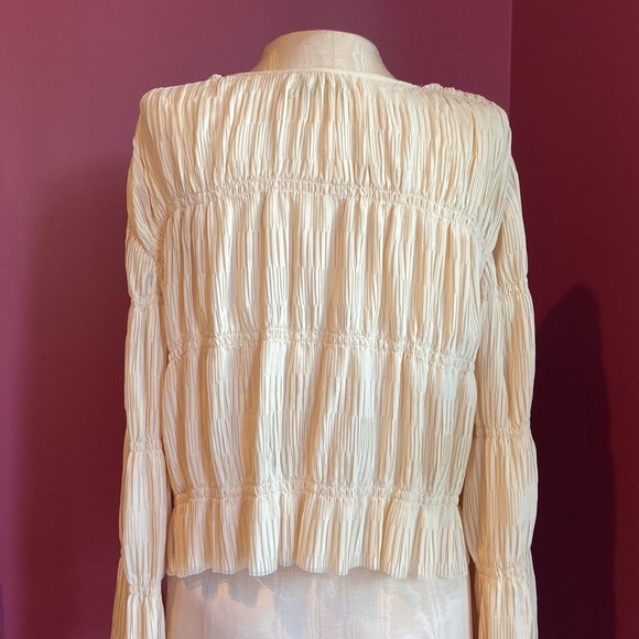 Urban Outfitters UO Aliyah Plisse Cream Pleated Button Down Top Large - Picture 7 of 8
